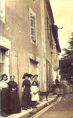 village 1900