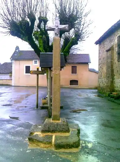 croix-hossanier-nantheuil 2
