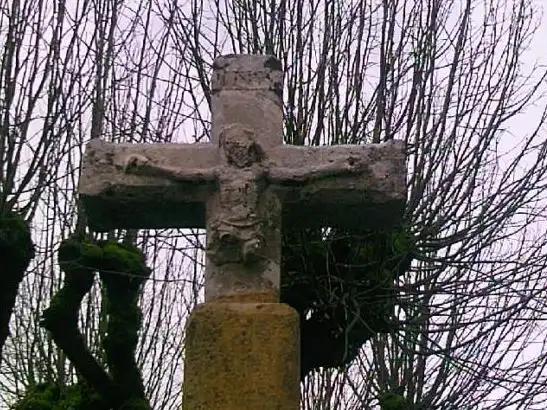 croix-hossanier-nantheuil 5